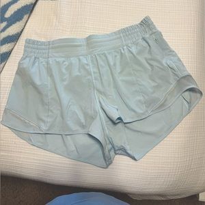Lululemon Hotty Hot high-rise lined short 2.5”